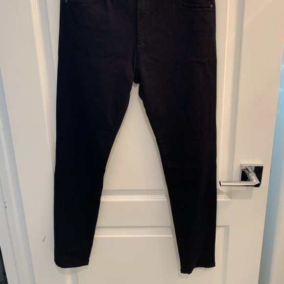AG Basic Black Skinny Jeans - Picture 2 of 5